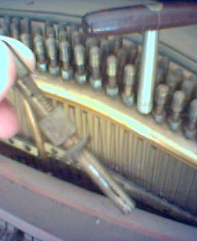 Brinsmead-toptuning pins-1.jpg - 15924 Bytes